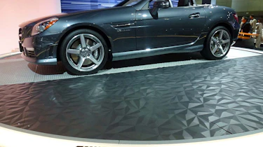 2011 Los Angeles motor show: Mercedes SLK 55 AMG