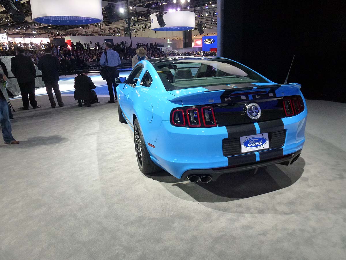 2011 Los Angeles motor show: Ford Shelby Mustang GT500