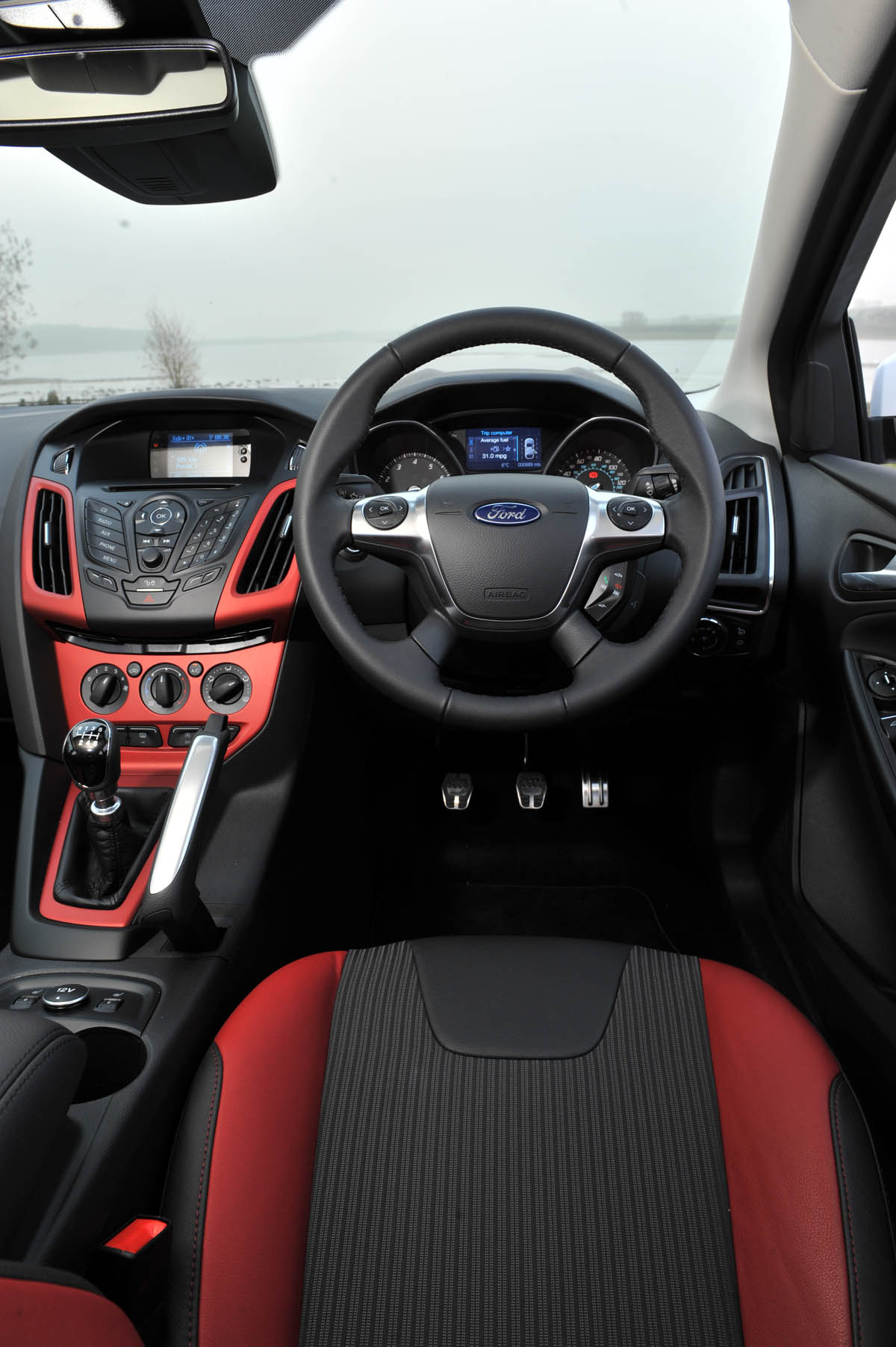 Ford Focus Zetec S interior