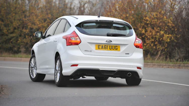Ford Focus Zetec S rear cornering