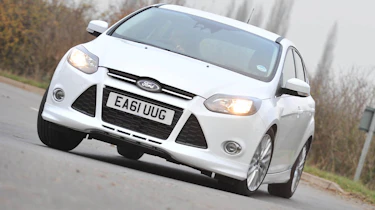 Ford Focus Zetec S front cornering