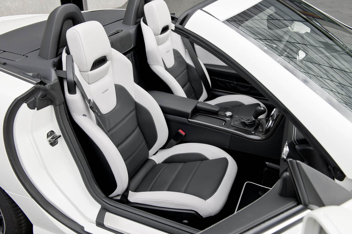 Mercedes-Benz SLK55 AMG seats