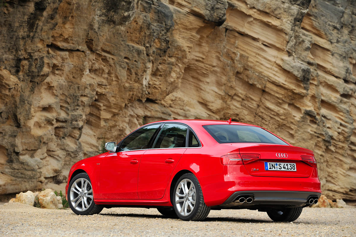 Audi S4
