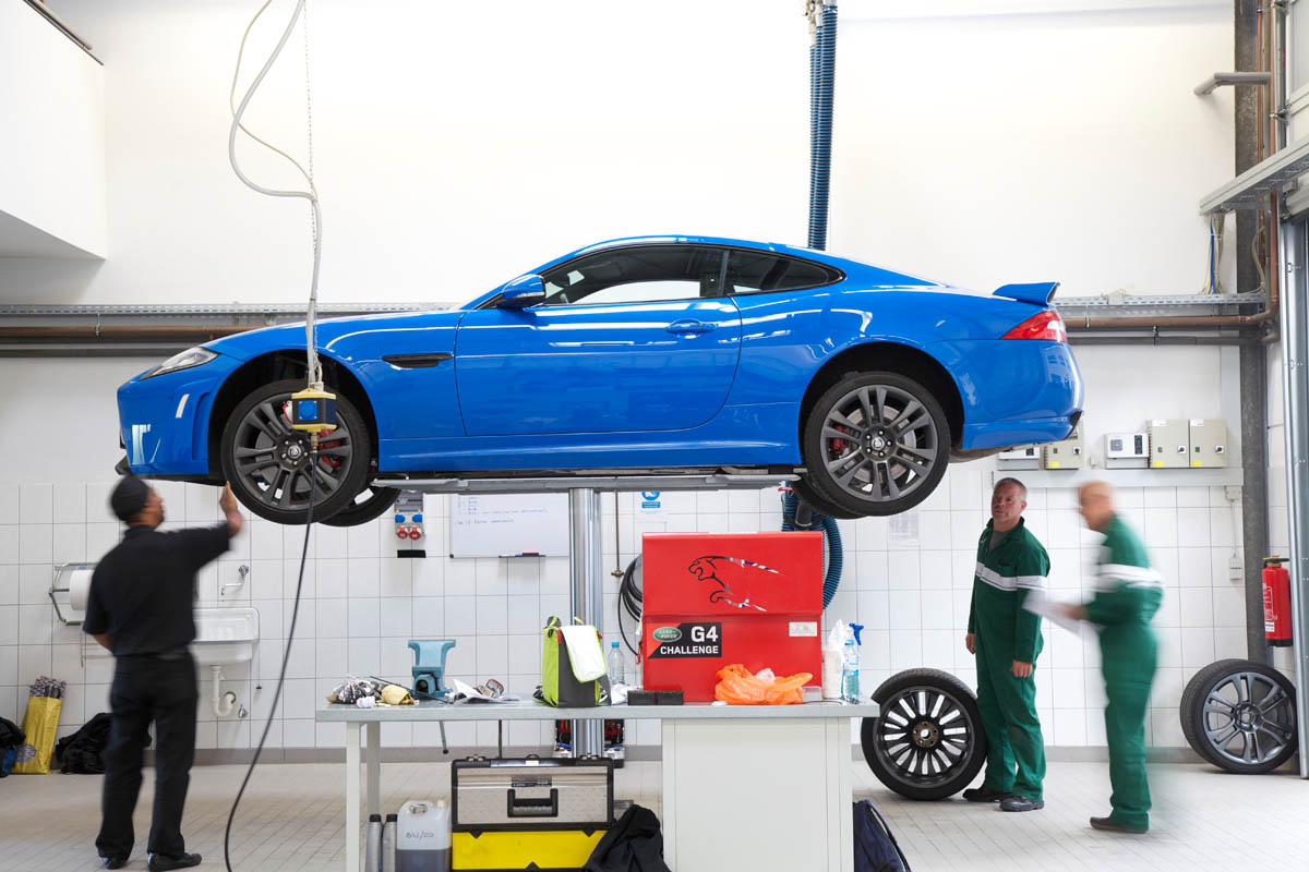 Jaguar XKR-S static