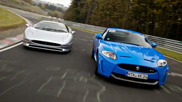 Jaguar XJ220 v XKR-S Nurburgring