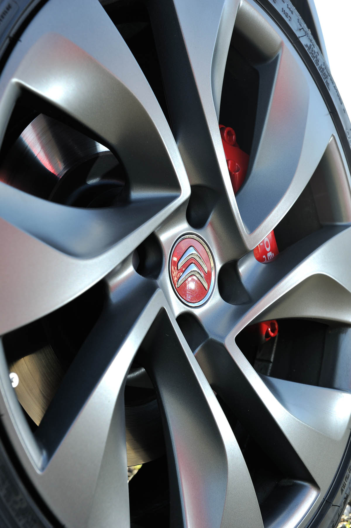 Citroen DS3 Racing alloy wheel