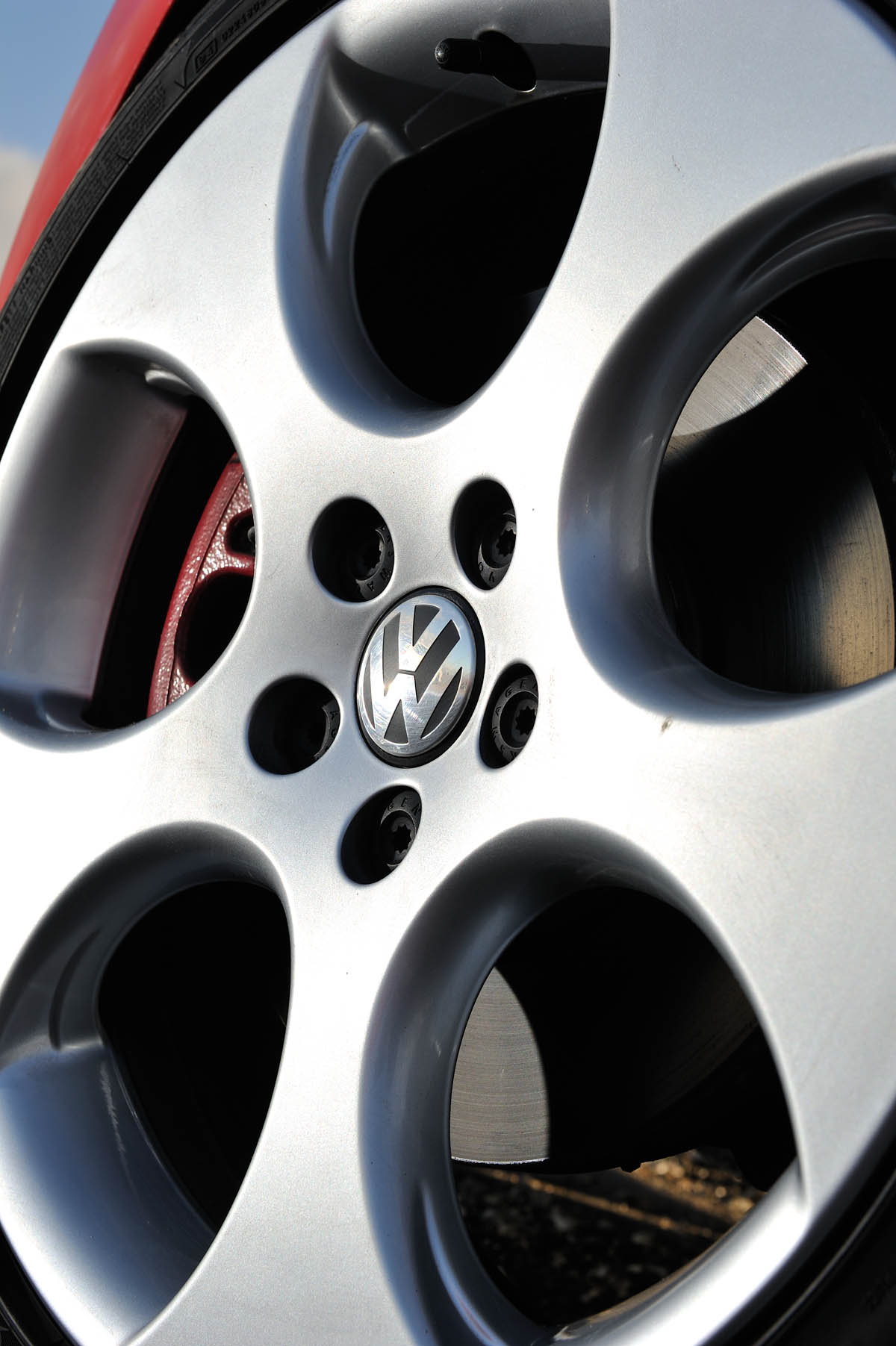 Volkswagen Polo GTI alloy wheel