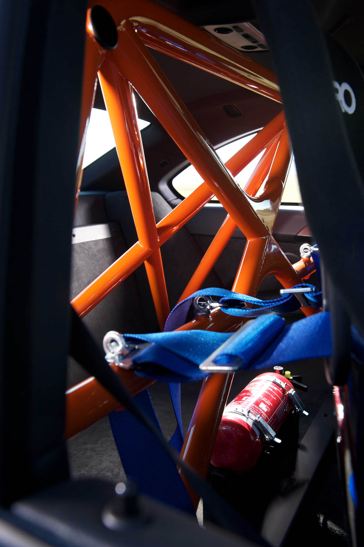 BMW M3 GTS rollcage