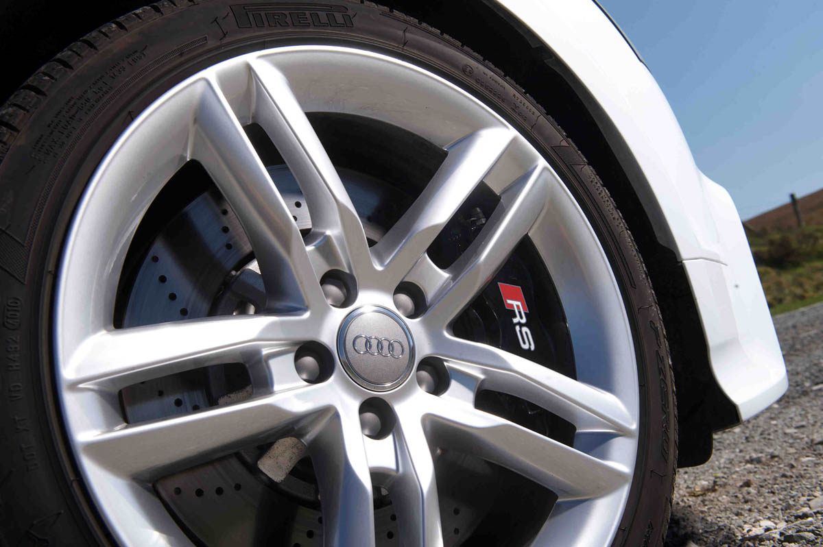 Audi TT RS alloy wheel