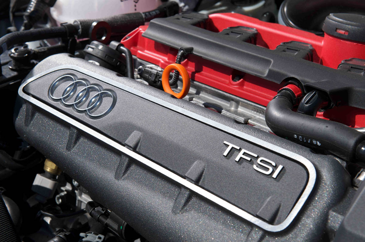 Audi TT RS engine