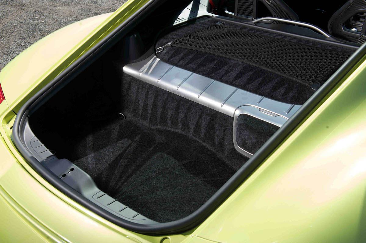 Porsche Cayman R engine space