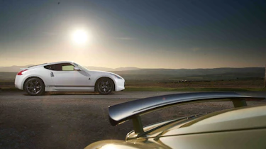 Nissan 370Z Porsche Cayman R