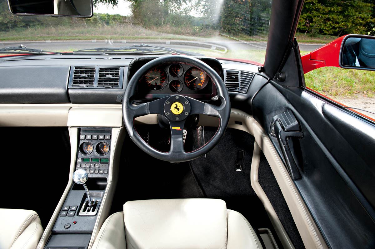 Ferrari 348 tB interior