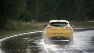 evo front-wheel-drive tyre test
