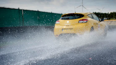 evo front-wheel-drive tyre test