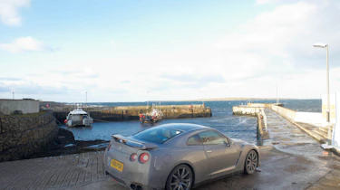 Video: Nissan GT-R Lands End to John O'Groats