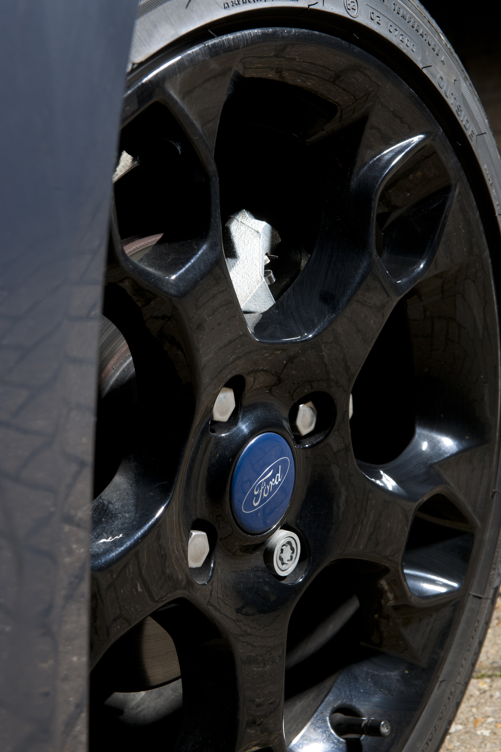 Ford Fiesta Metal black alloy wheel