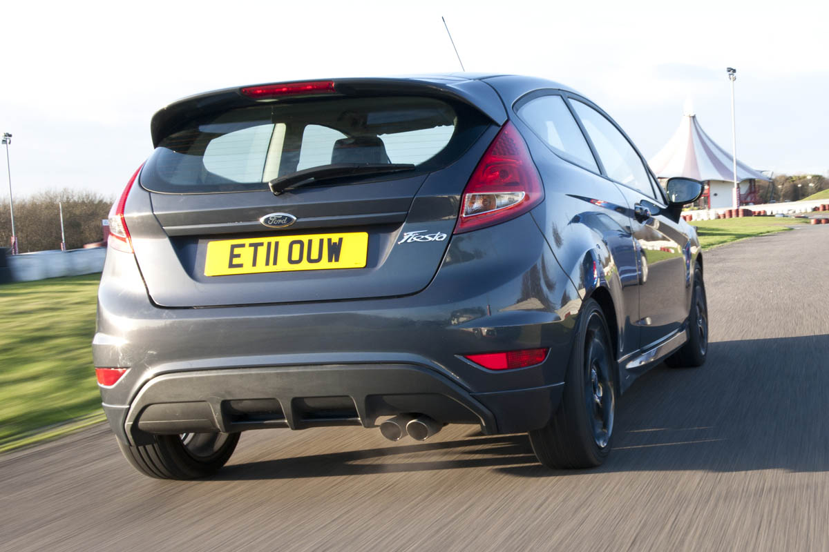 Ford Fiesta Metal rear view
