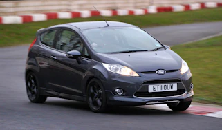 Ford Fiesta Metal cornering