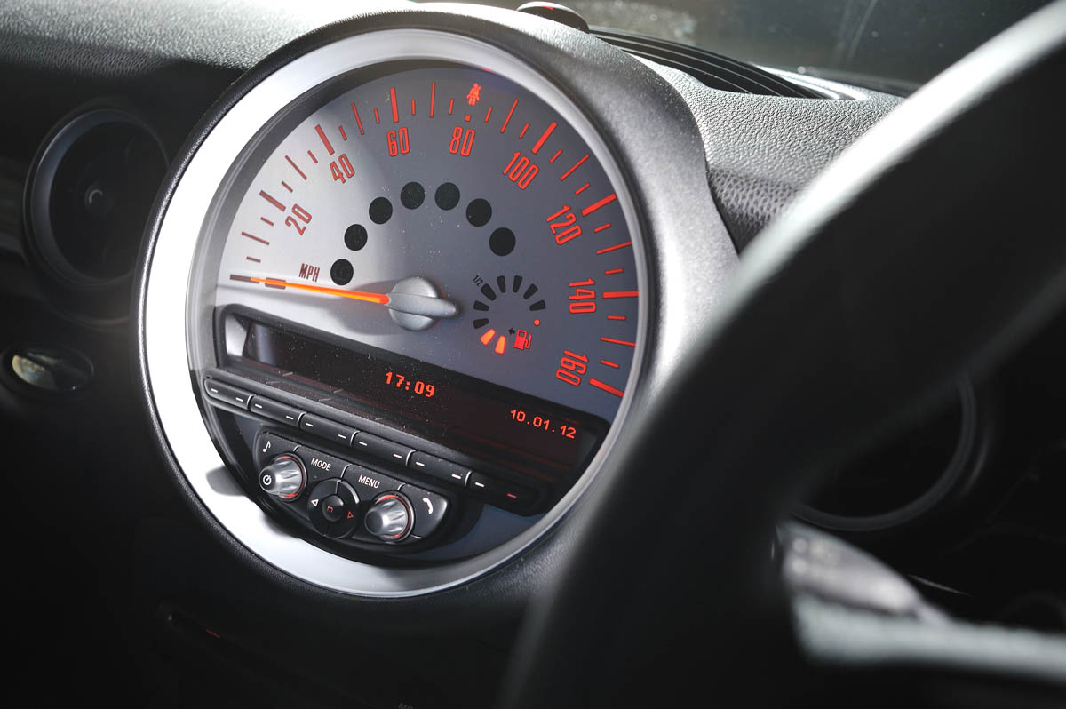 Mini Cooper Soho hatchback rev counter