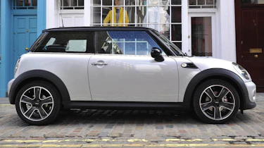 Mini Cooper Soho hatchback side profile