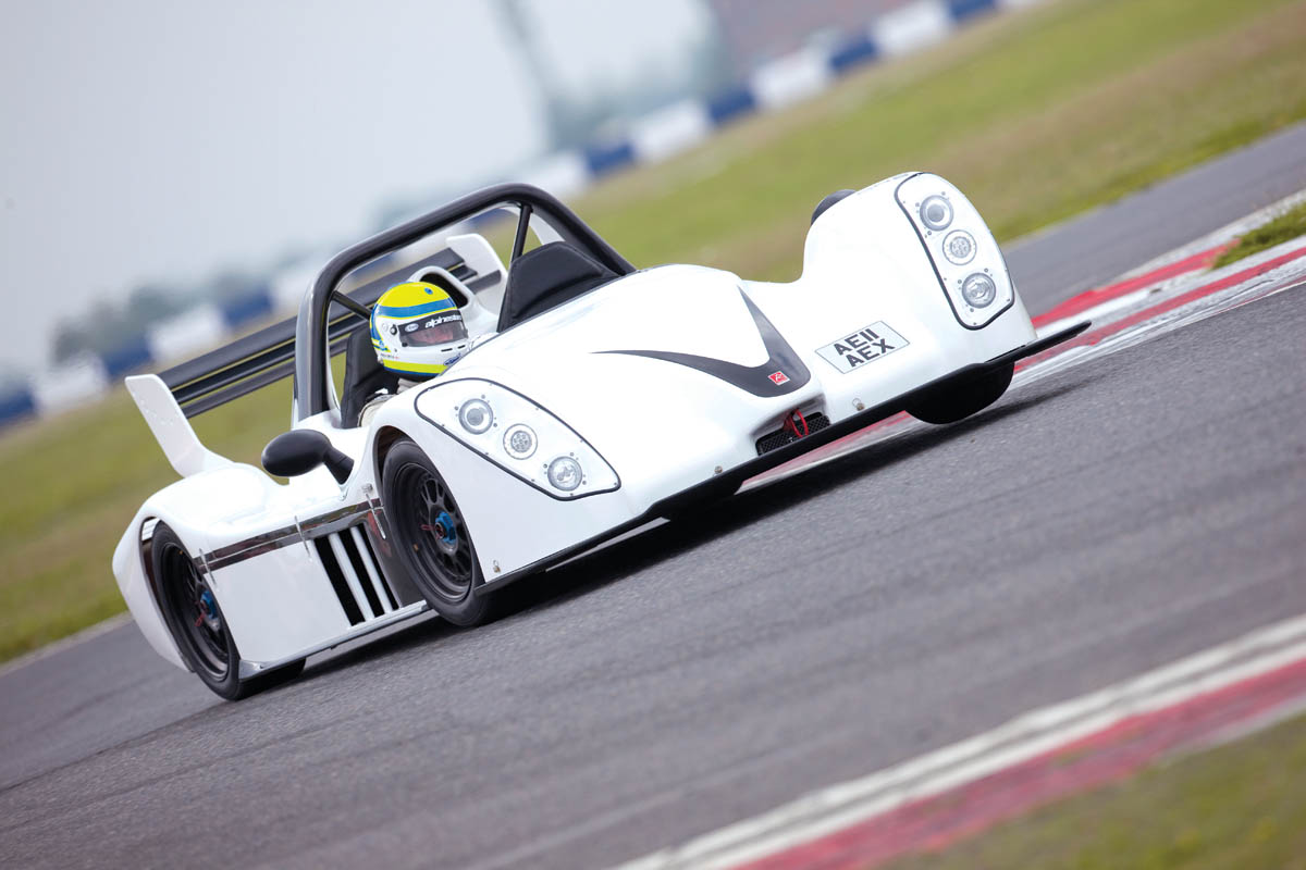 Radical SR3 SL on track
