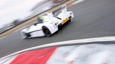 Radical SR3 SL on track