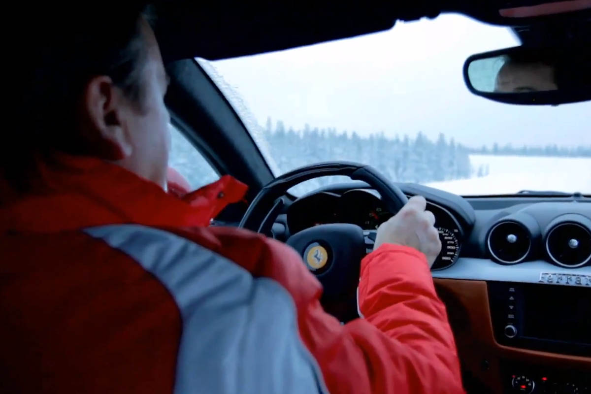 Video: Ferrari FF on ice