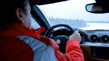 Video: Ferrari FF on ice