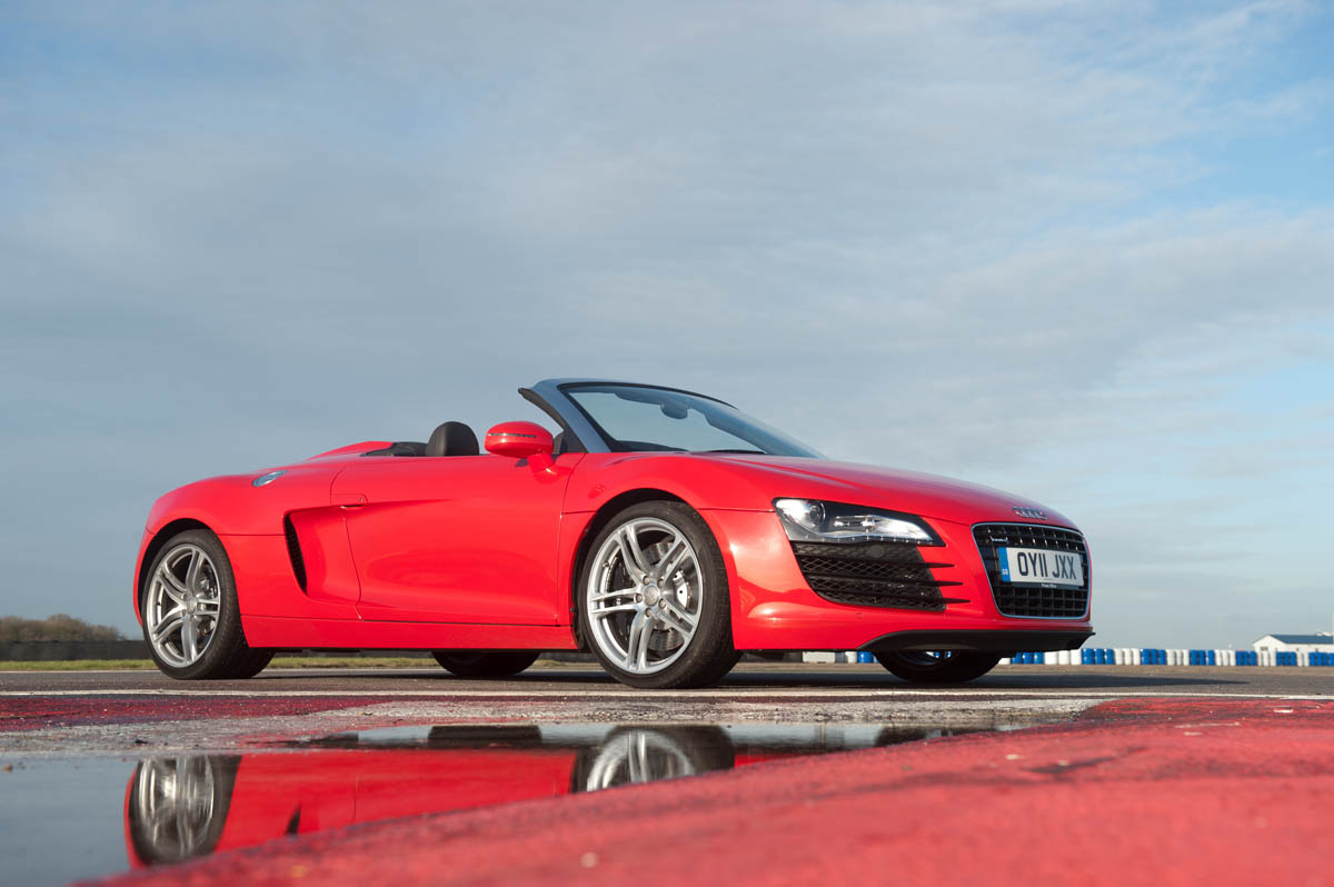 Audi R8 Spyder V8