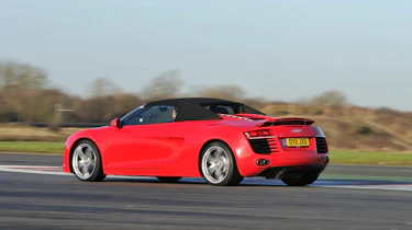 Audi R8 Spyder V8