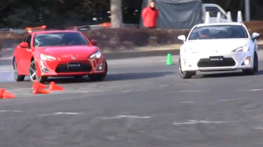 Video: Toyota GT 86 goes drifting