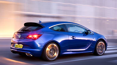 Vauxhall to unveil Astra VXR at Geneva