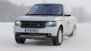 Video: Range Rover drifting on ice