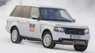 Video: Range Rover drifting on ice