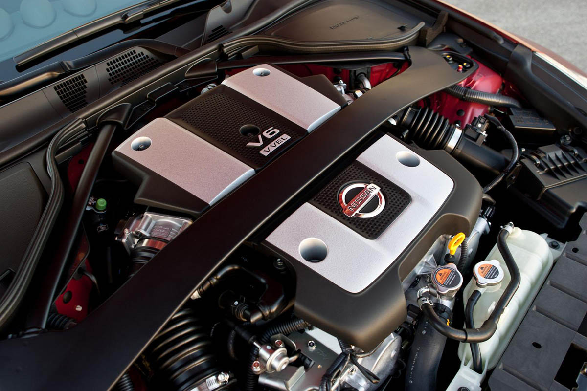 Updated Nissan 370Z 3.7-litre V6 engine