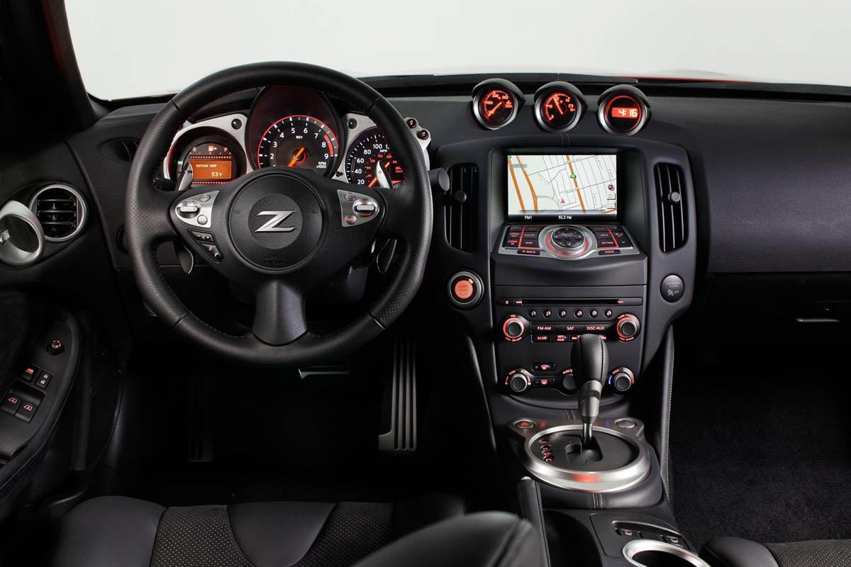 Updated Nissan 370Z interior dashboard