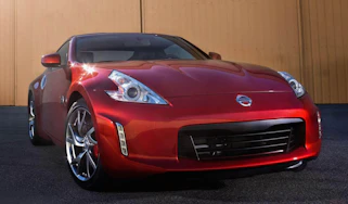 2013 Nissan 370Z front view