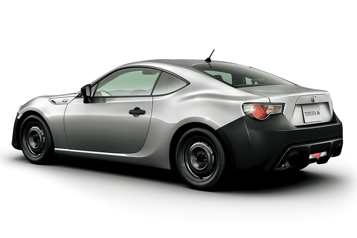 Low-spec GT 86 available in Japan