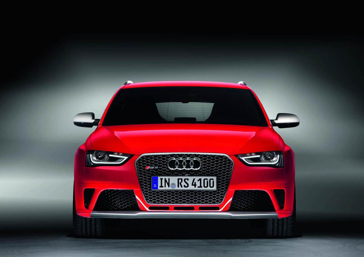 2012 Audi RS4 Avant front