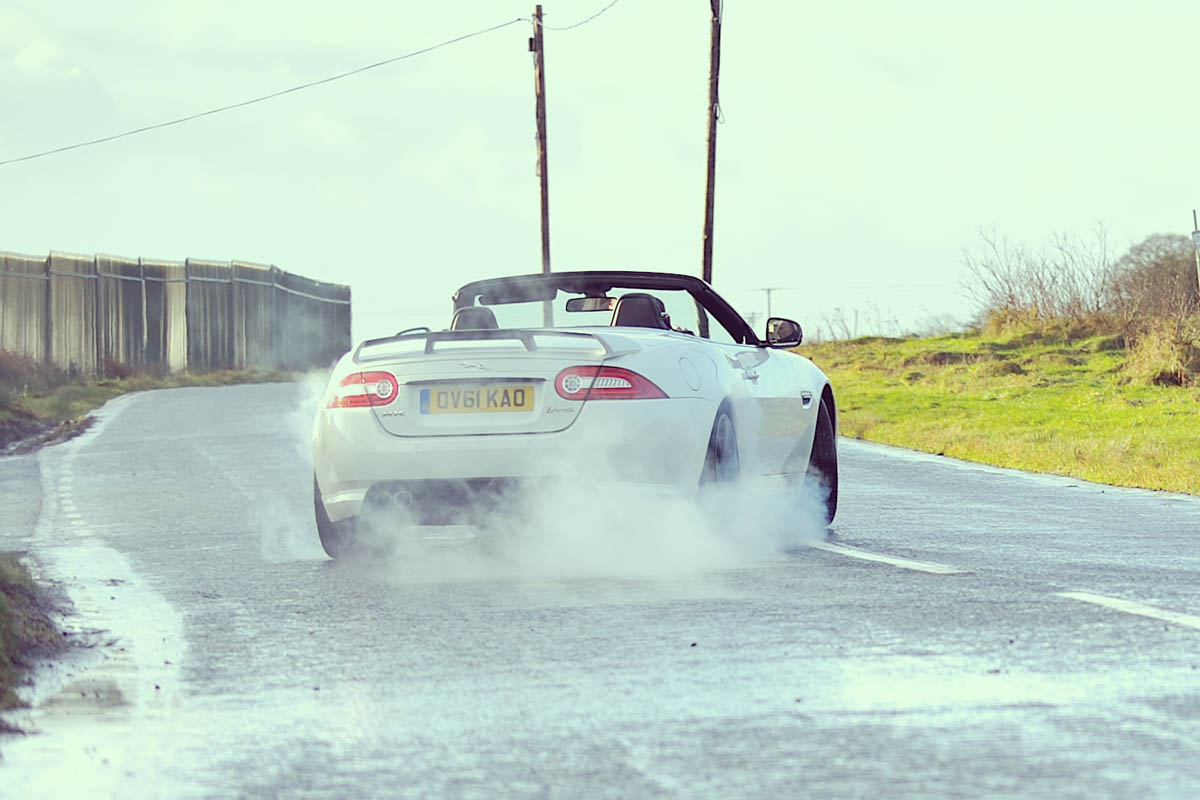 Jaguar XKR-S Convertible video