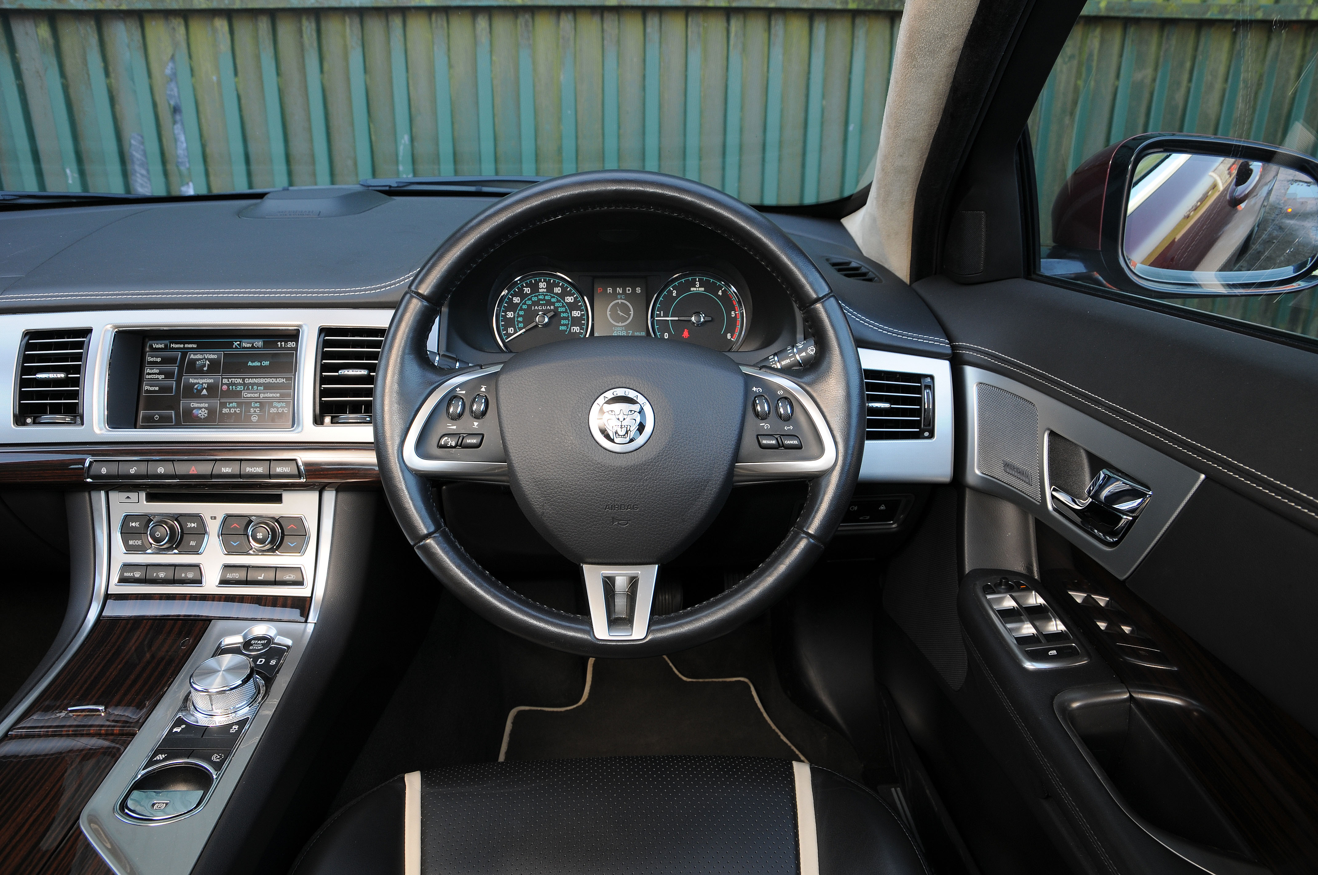  Jaguar XF