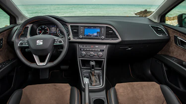 SEAT Leon X-perience interior