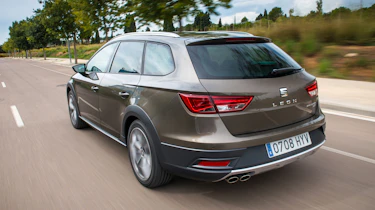 SEAT Leon X-perience driving