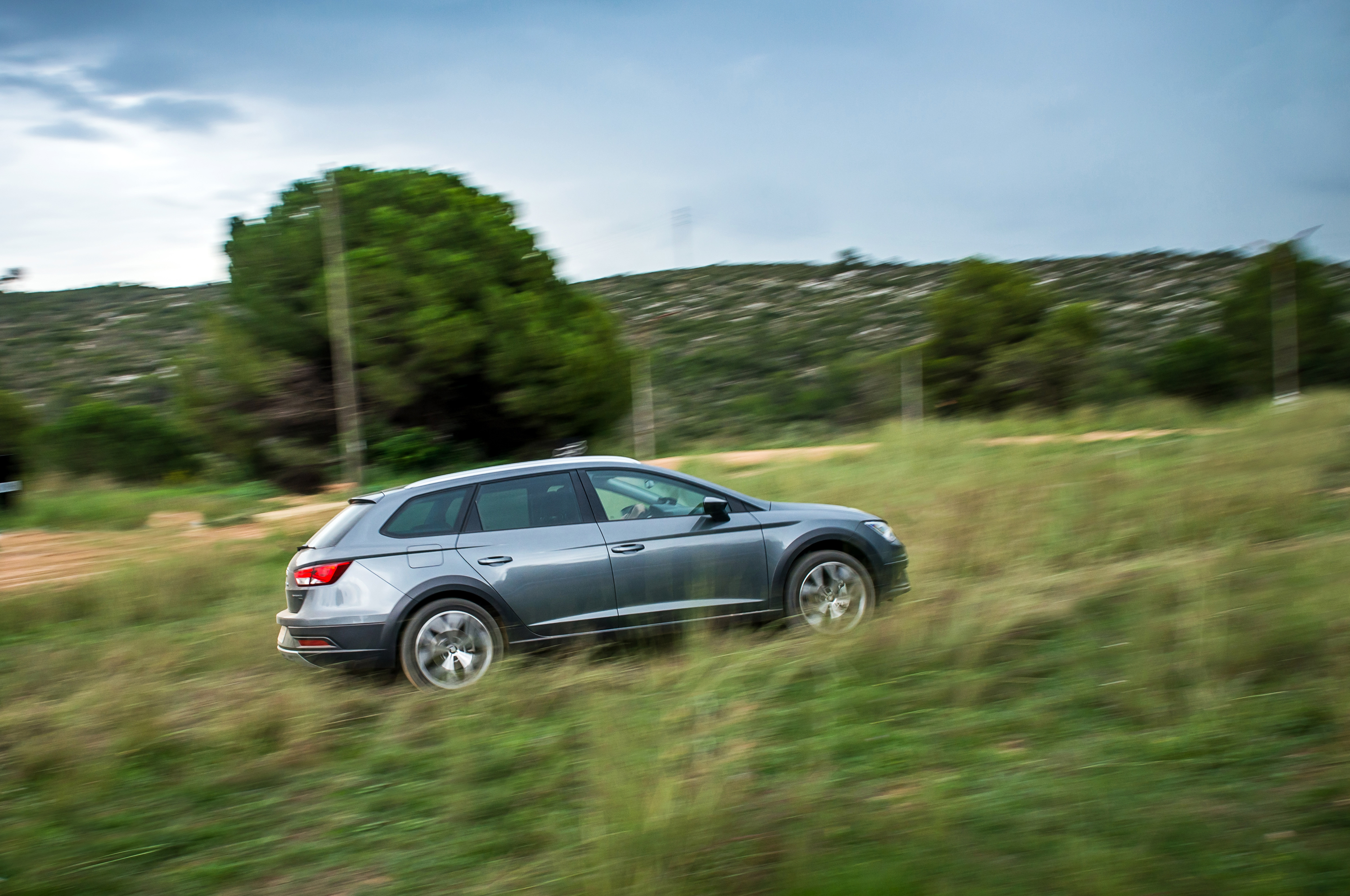 SEAT Leon X-perience side off-road