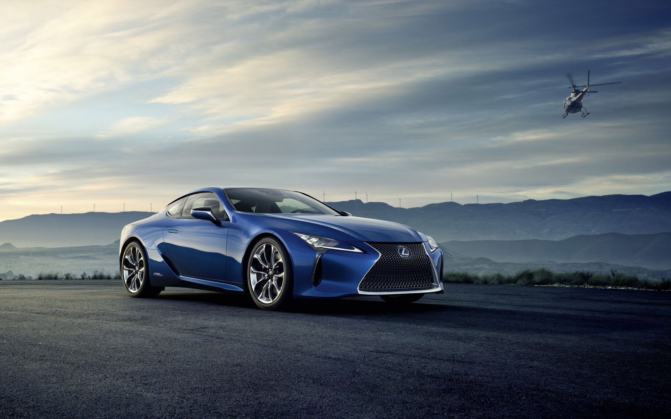 Lexus LC500h front 3.4