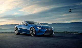 Lexus LC500h front 3.4