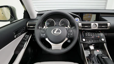 Lexus IS 300h