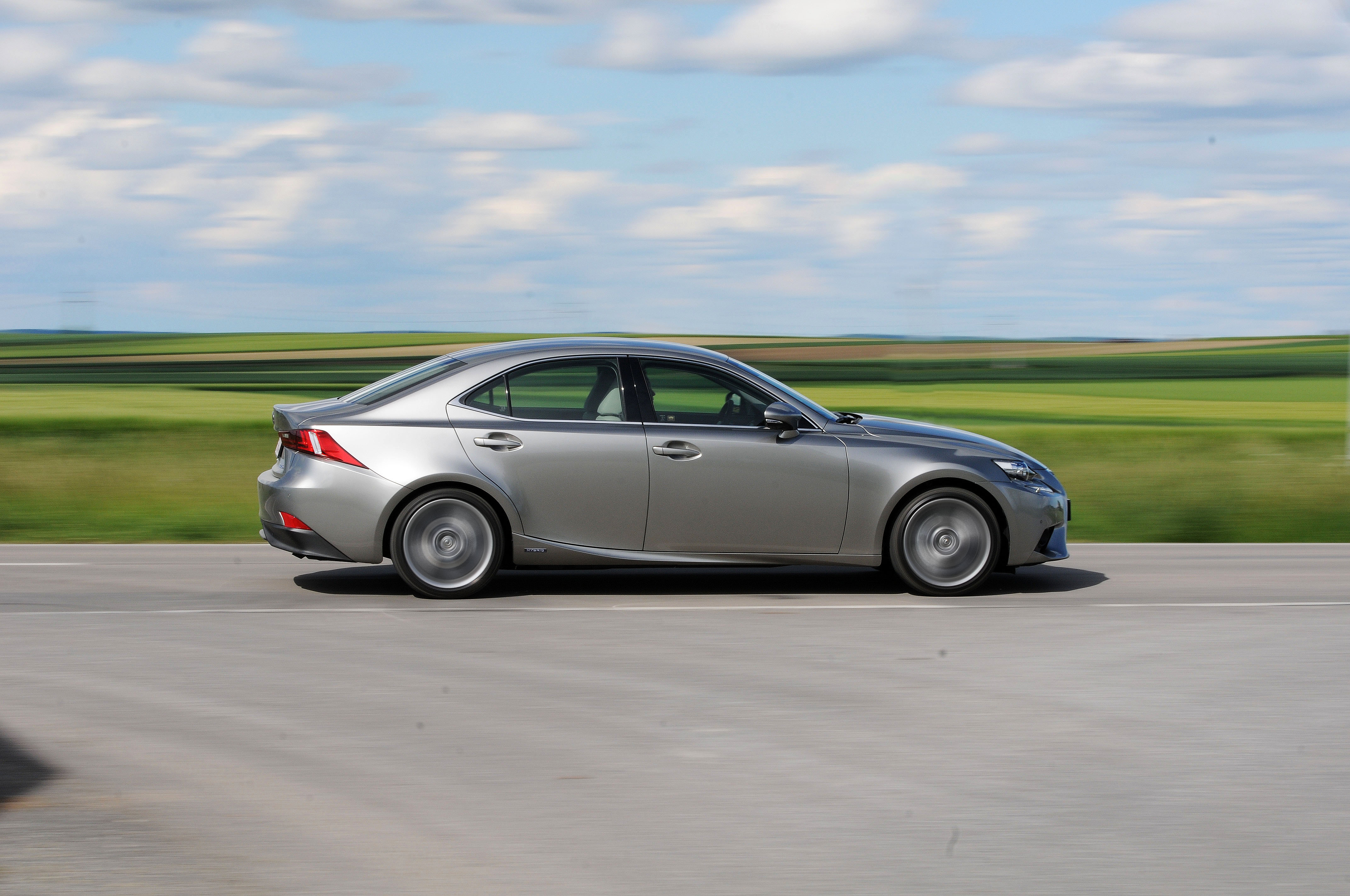 Lexus IS 300h