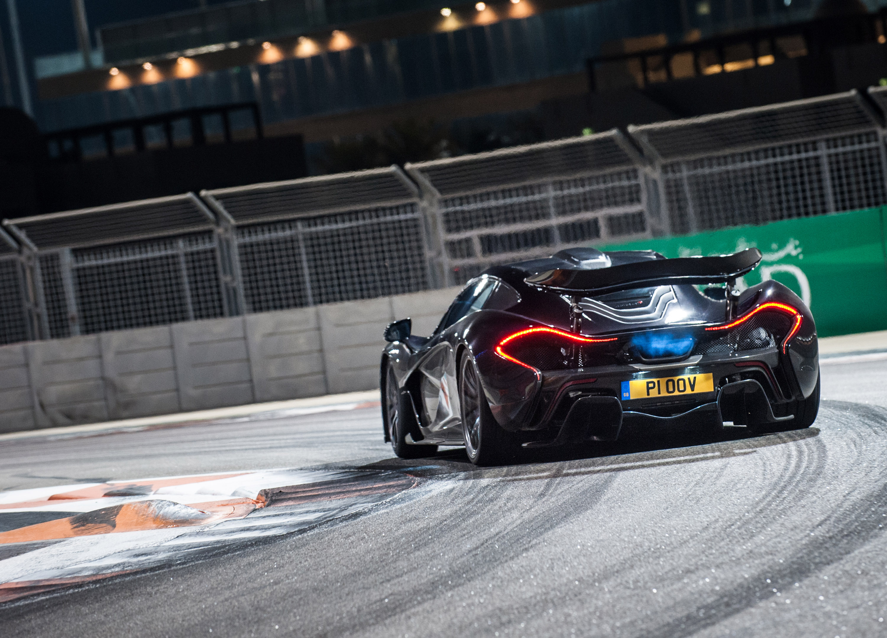 McLaren P1